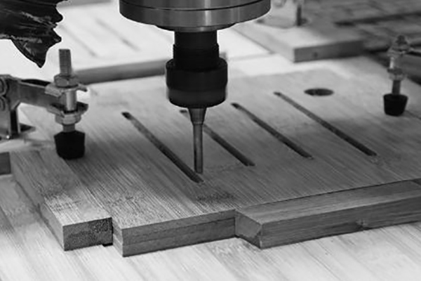 Che tipo di strumenti sono necessari per il router CNC?