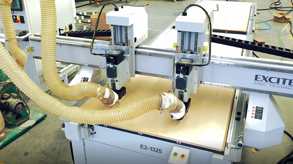 Macchina per la lavorazione del legno EXCITECH: tutela dell'ambiente, alta efficienza e precisione.