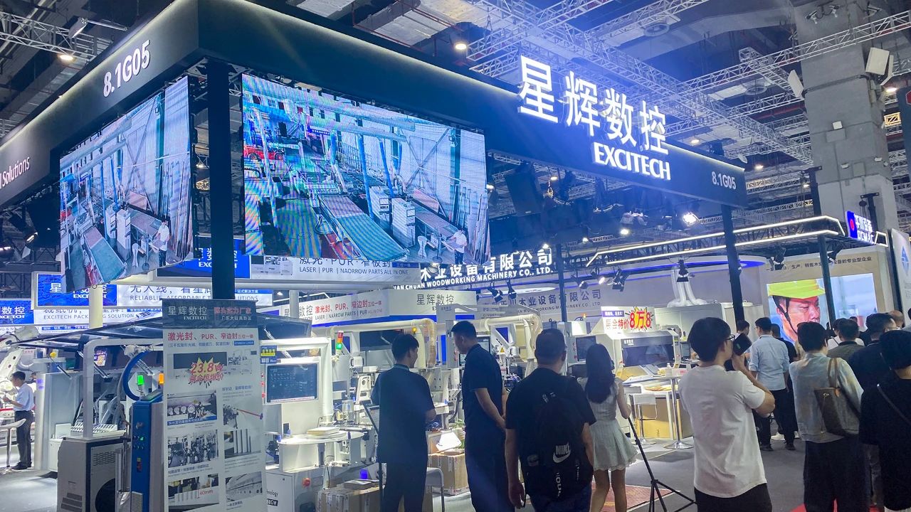 EXCITECH alla fiera internazionale delle macchine per mobili in Cina (Shanghai)