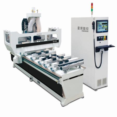 Macchina CNC per ante di armadi